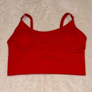 PINK Victoria’s Secret Seamless Lightly Lined Sports Crop